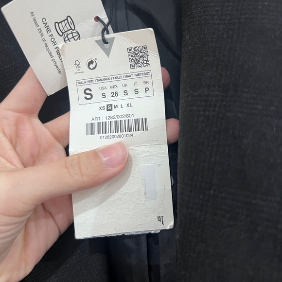 New with tag! Zara dark grey blazer - Picture 3 of 4
